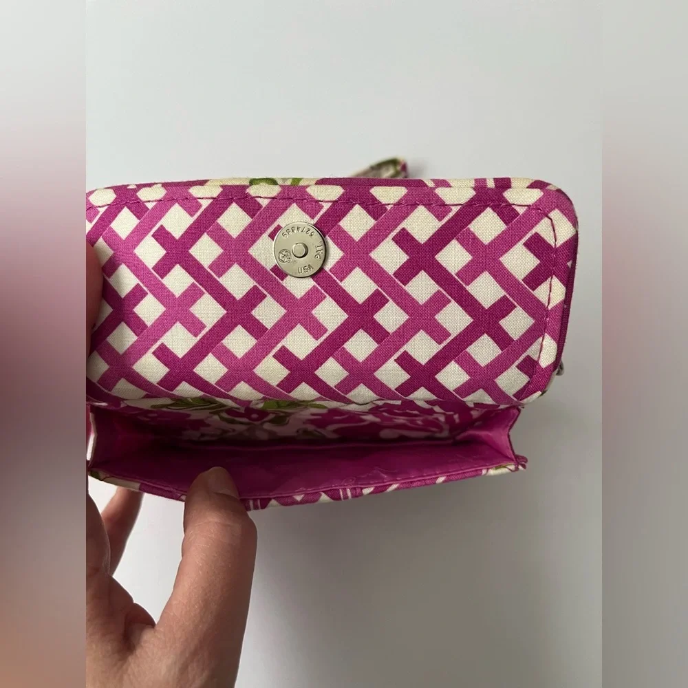 Vera Bradley wallet/wristlet Retired Julip Tulip, Pink Green Floral